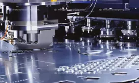 Раскрой листа на ЧПУ прессе - Фото 1